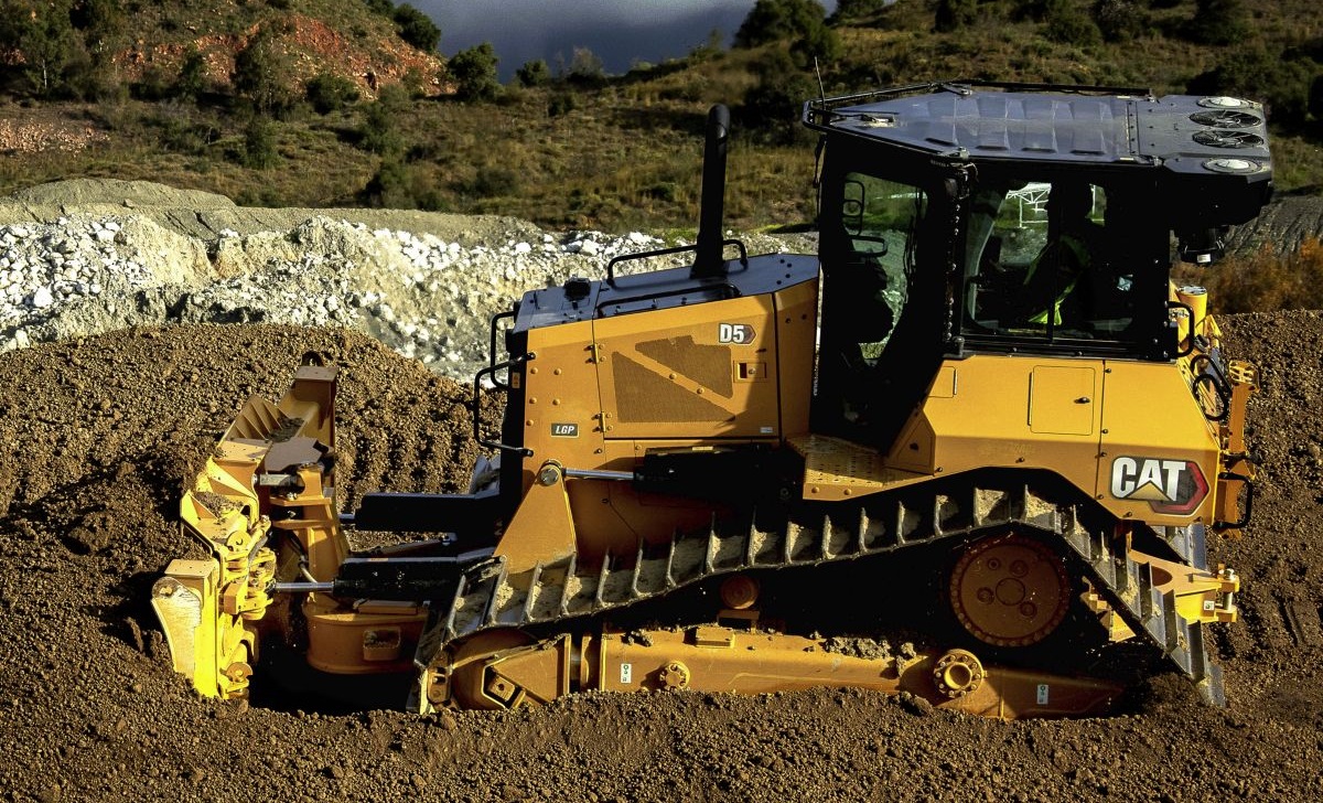 Cat D5