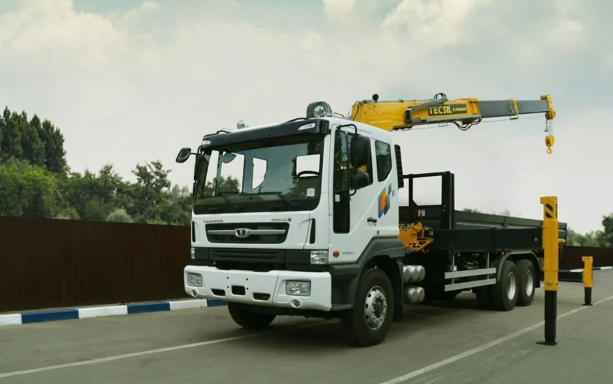 Daewoo Novus с бурильно-крановой установкой TECSIL SL 900 MAX