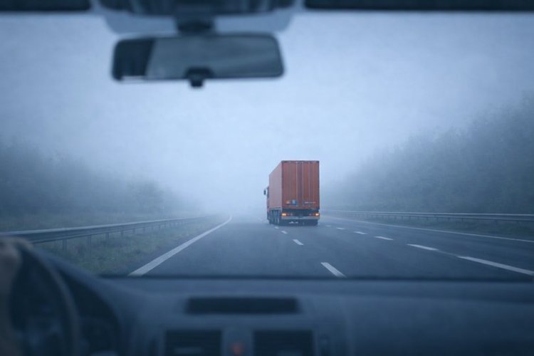 Туманная трасса