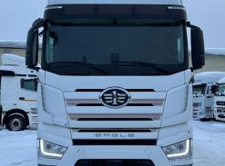 Седельный тягач FAW J7 2023 года б/у фото 2