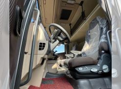 Седельный тягач FAW Oryx 2023 года б/у фото 6