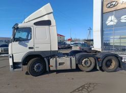 Седельный тягач Volvo FМ 2017 года б/у фото 4