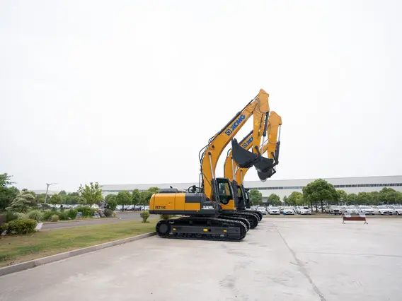 Экскаватор XCMG XE215C 2023 года новый фото 8