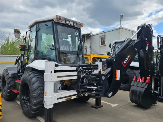 Экскаватор-погрузчик Sadin 388K-K 2024 года новый фото 2