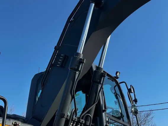 Экскаватор XINYUAN C150W 2025 года новый фото 11