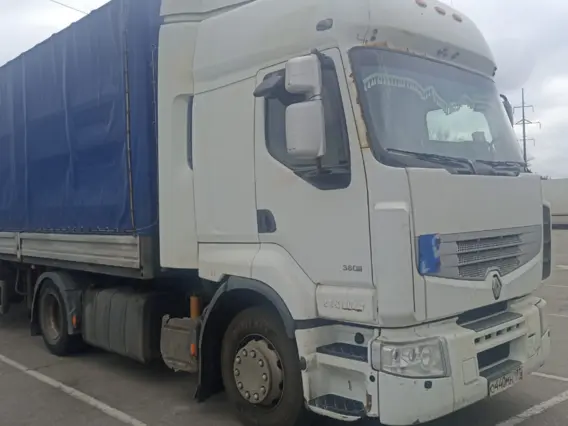 Тягач Renault Premium 2011 года б/у фото 3