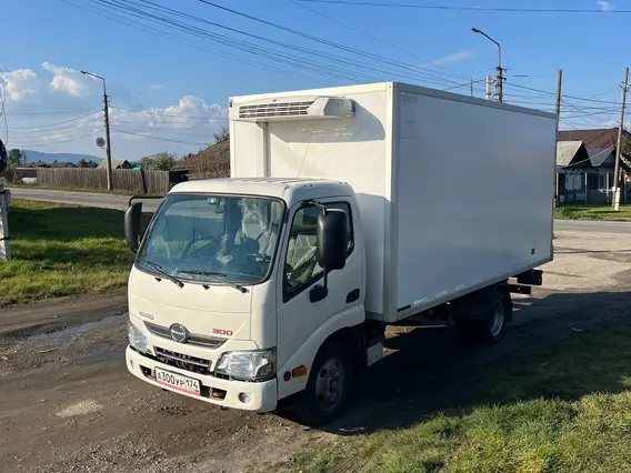 Фургон-рефрижератор Фургон-рефрижератор Hino 300 (Dutro) 2020 года б/у