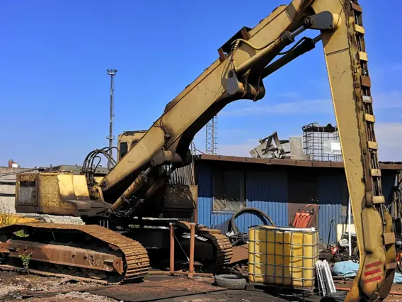 Экскаватор Liebherr r 902 1998 года б/у