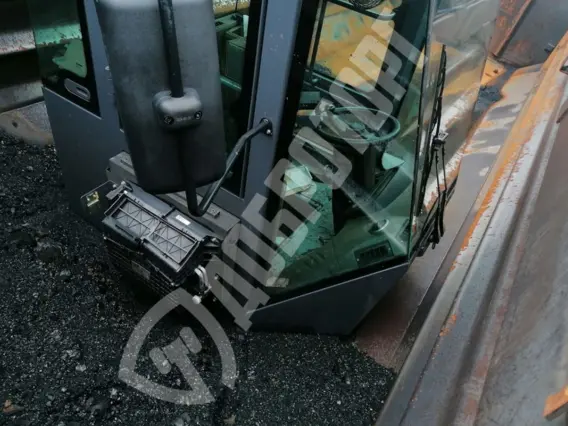 Фронтальный погрузчик XCMG LW700KN 2019 года б/у фото 6