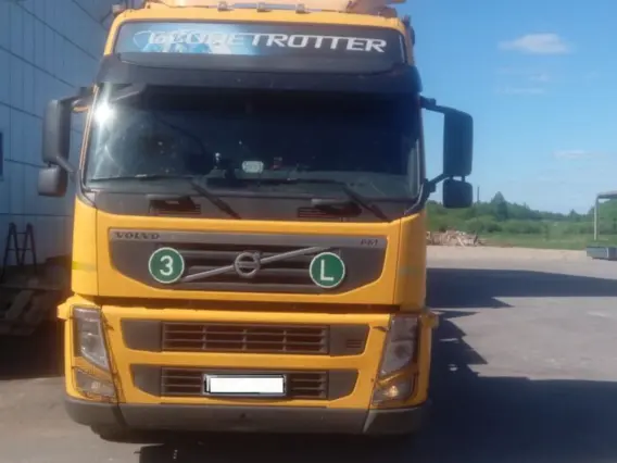 Контейнеровоз Volvo FM 2010 года б/у фото 7