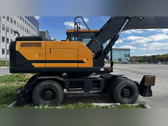 Экскаватор Hyundai HW 210 2023 года новый фото 5