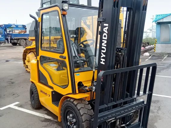 Вилочный погрузчик Hyundai 30de-7 2024 года новый фото 2