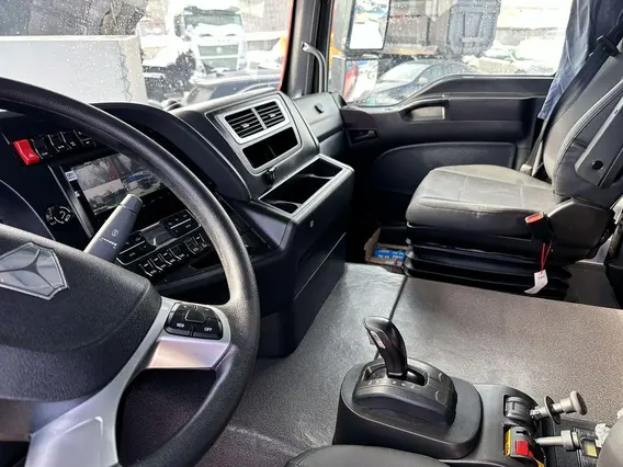 Самосвал Sinotruk Sitrak c7h 2026 года новый фото 9
