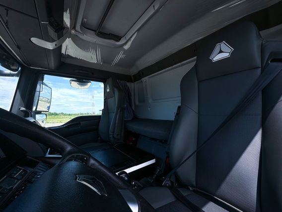 Шасси Sinotruk Sitrak c7h 2026 года новый фото 12