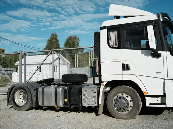 Седельный тягач SHACMAN X3000 4x2 (SX418853381) 2023 года новый фото 13