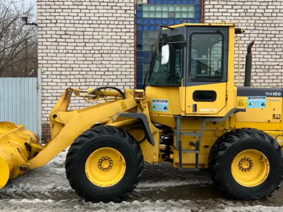 Фронтальный погрузчик Komatsu WA 2012 года б/у