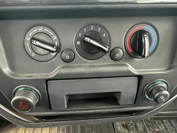Тентованный грузовик Dongfeng C120L 2024 года новый фото 5