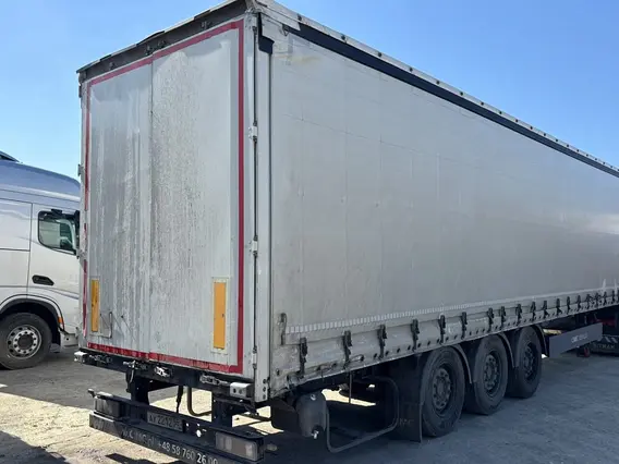Тентованный полуприцеп CIMC SX03 2023 года б/у