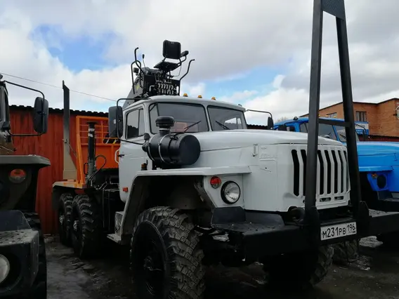 Лесовоз с КМУ Урал 43204 Palfinger VM-10L74 2026 года б/у