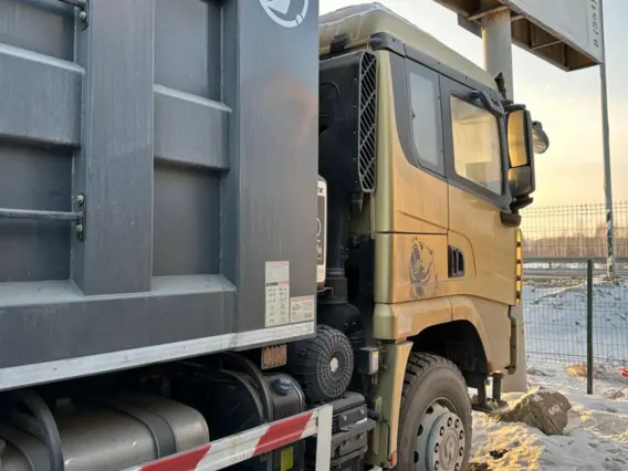 Самосвал Shacman X3000 2023 года новый фото 2