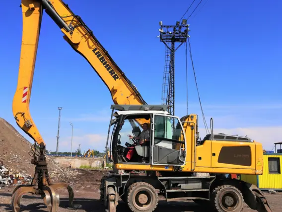 Liebherr LH 30 M 2018 года б/у