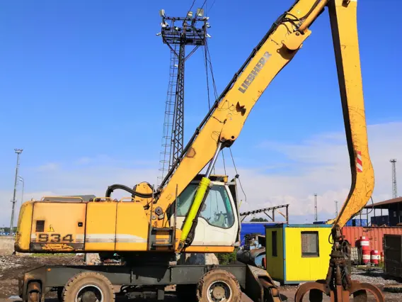 Liebherr A 934 Litronic 2009 года б/у фото 3