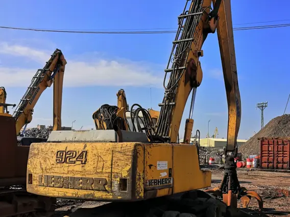 Liebherr A924B 2004 года б/у фото 2