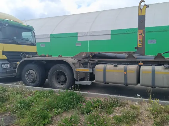 Мультилифты Mercedes-Benz Actros 2013 года б/у фото 8