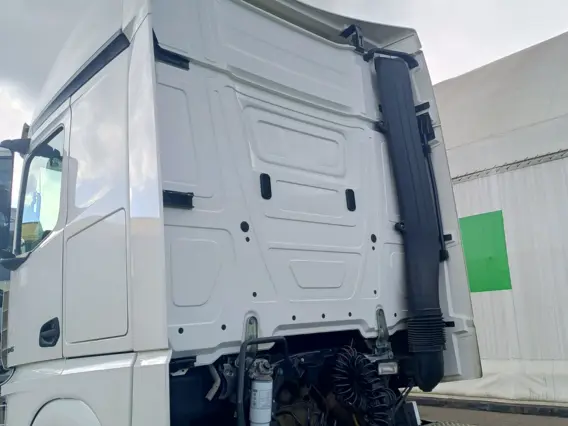 Тягач Mercedes-Benz Actros 2018 года б/у фото 7