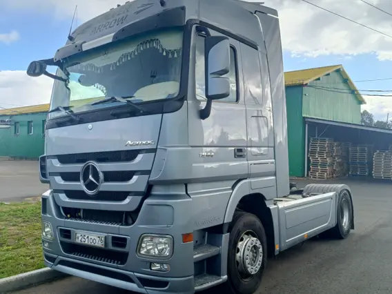 Тягач Mercedes-Benz Actros 2017 года б/у фото 4
