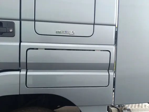 Тягач Mercedes-Benz Actros 2017 года б/у фото 6