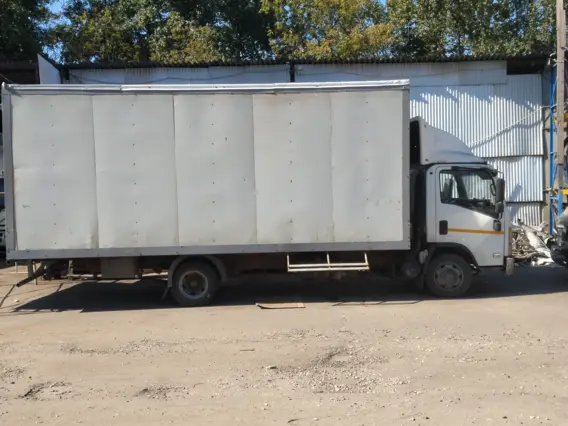 Автофургон Isuzu NPR 2014 года б/у фото 3