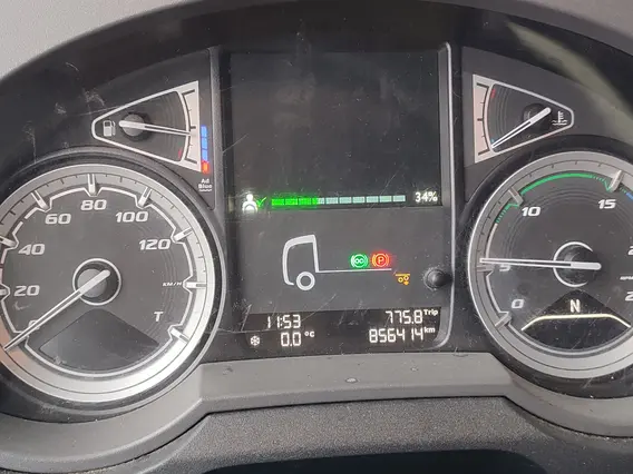 Тягач DAF XF106 2018 года б/у