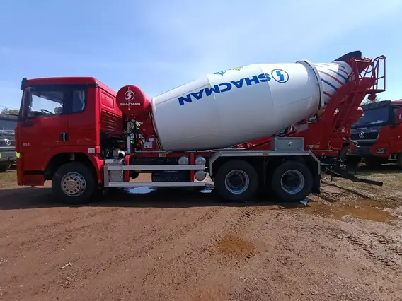 Бетоносмеситель Shacman X3000 6X4 (SX5258GJB6R384) 2025 года новый фото 3