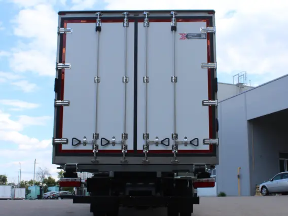 Изотермический фургон Dongfeng C120L 2023 года новый фото 2
