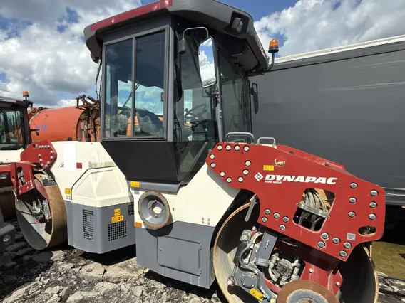 Дорожный каток Dynapac CC4200 2024 года б/у