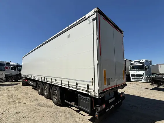 Тентованный полуприцеп CIMC SX03 2023 года б/у