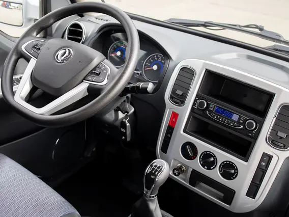 Изотермический фургон Dongfeng cng vq09 2023 года новый фото 4