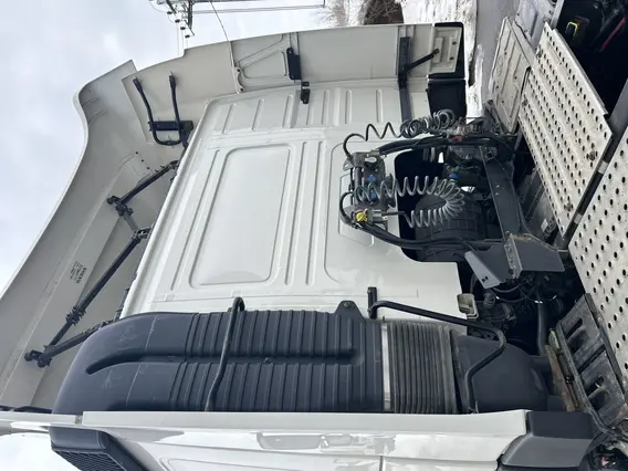 Тягач Volvo FМ 2017 года б/у фото 8