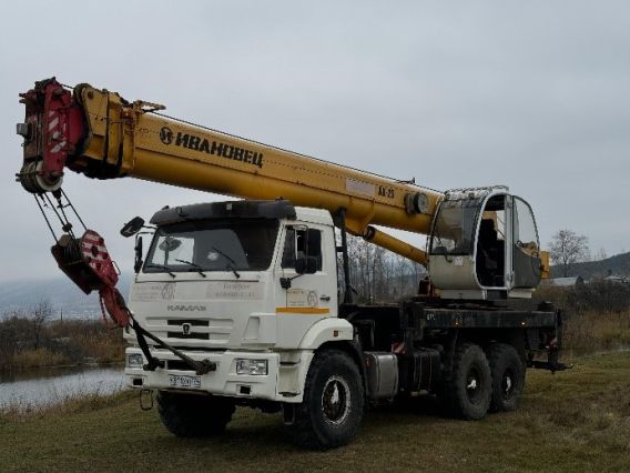 Автокран Камаз 43118 Ивановец КС-45717К-3Р 2019 года б/у
