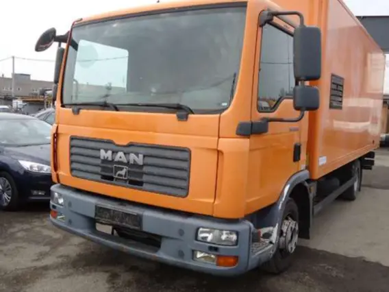 Изотермический фургон MAN TGL 2008 года б/у