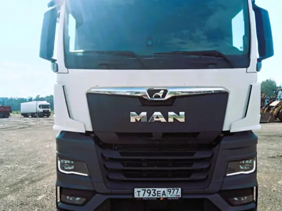 Седельные тягачи MAN TGX 2026 года новый фото 5