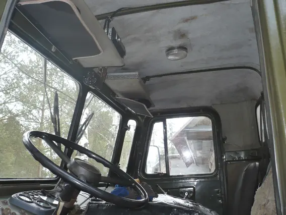Бортовой грузовик ГАЗ 66 1993 года б/у фото 6