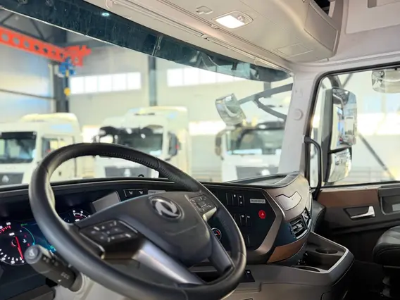 Седельный тягач Dongfeng gx 2023 года б/у фото 9