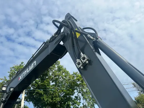 Экскаватор XINYUAN C100PRO 2025 года новый фото 5