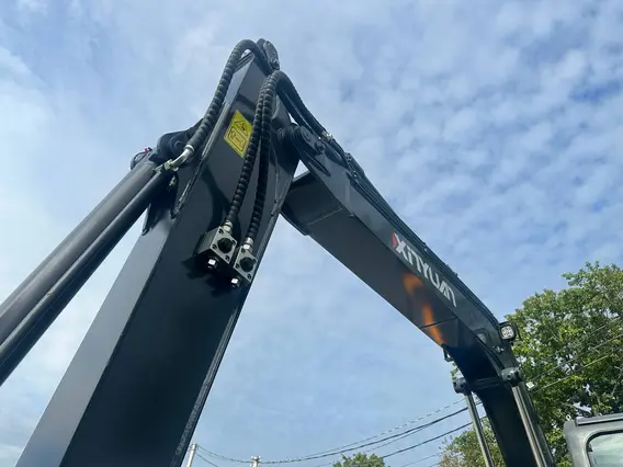 Экскаватор XINYUAN C100PRO 2025 года новый фото 6