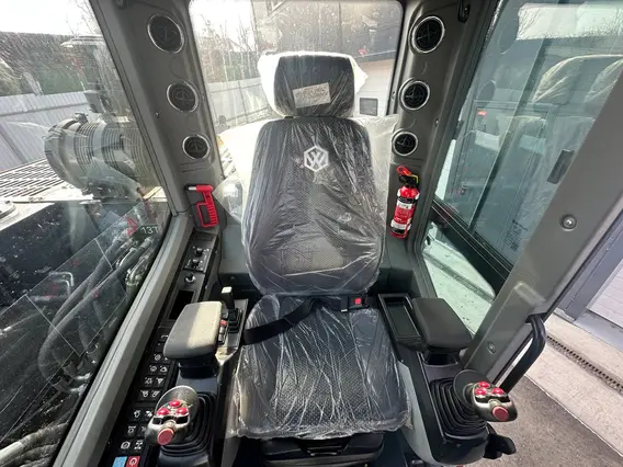 Экскаватор XINYUAN C140W 2025 года новый