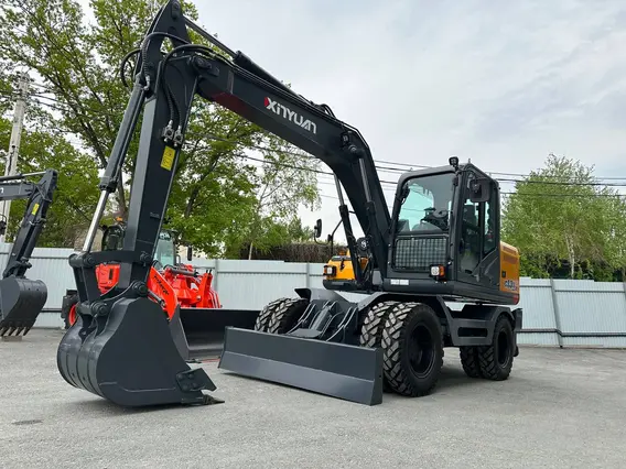Экскаватор XINYUAN C135W 2025 года новый