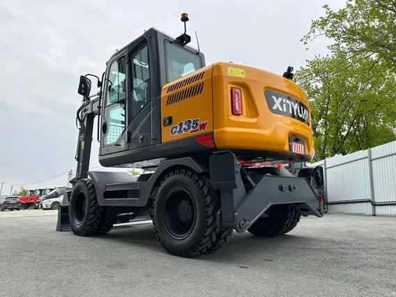 Экскаватор XINYUAN C135W 2025 года новый фото 3
