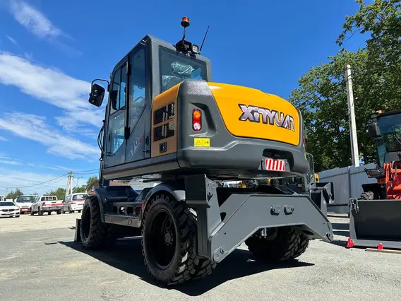 Экскаватор XINYUAN B70S 2025 года новый фото 6